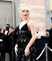 Imagem recente de sabrina