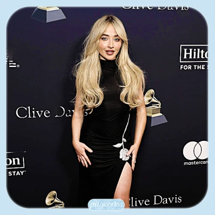 Imagem recente de sabrina