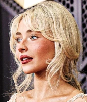 Imagem recente de sabrina