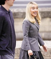 Imagem recente de sabrina