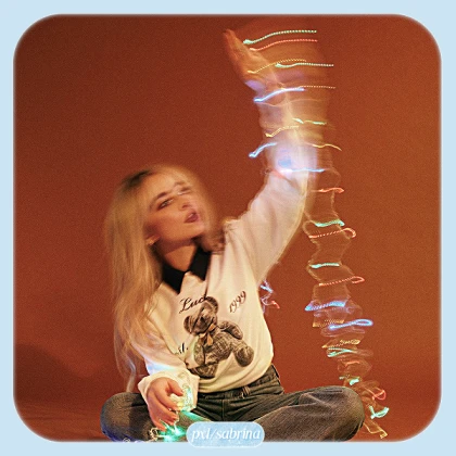 Imagem recente de sabrina