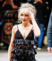 Imagem recente de sabrina