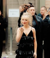 Imagem recente de sabrina