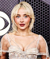 Imagem recente de sabrina