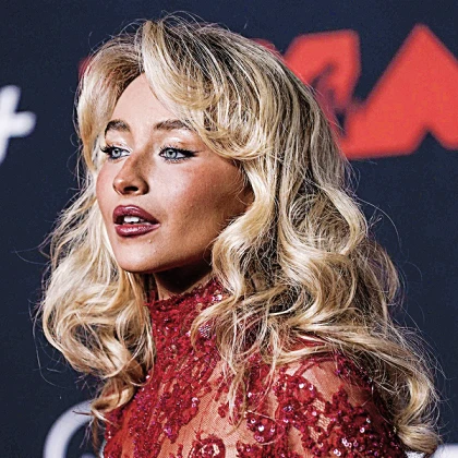 Imagem recente de sabrina