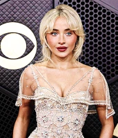 Imagem recente de sabrina