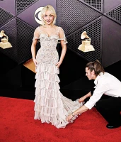 Imagem recente de sabrina