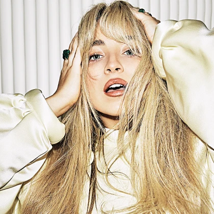 Imagem recente de sabrina