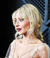 Imagem recente de sabrina