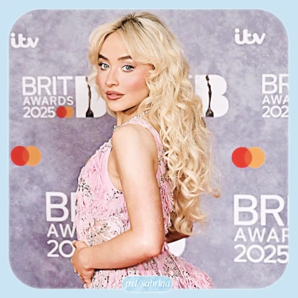 Imagem recente de sabrina