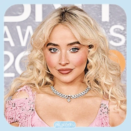 Imagem recente de sabrina