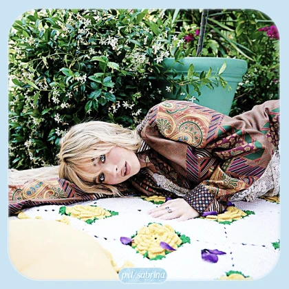 Imagem recente de sabrina