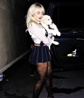 Imagem recente de sabrina