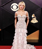 Imagem recente de sabrina