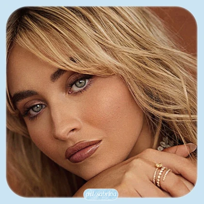 Imagem recente de sabrina