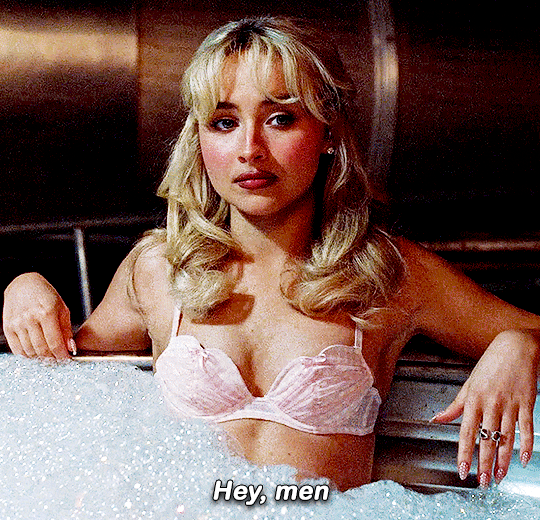 Imagem recente de sabrina