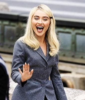 Imagem recente de sabrina