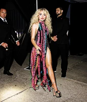 Imagem recente de sabrina