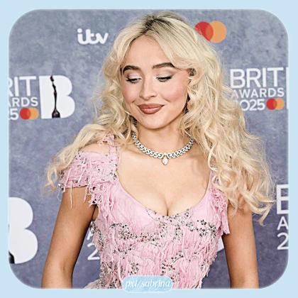 Imagem recente de sabrina