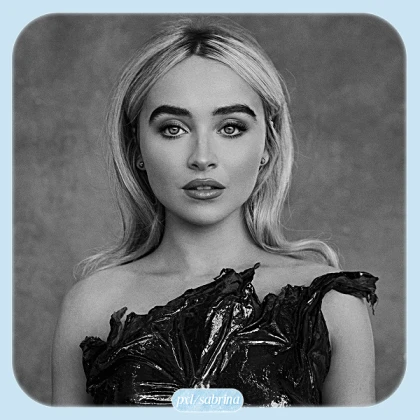 Imagem recente de sabrina