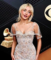 Imagem recente de sabrina