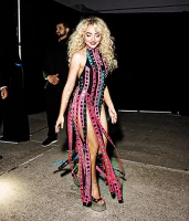 Imagem recente de sabrina