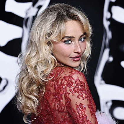 Imagem recente de sabrina