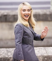 Imagem recente de sabrina