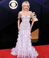 Imagem recente de sabrina