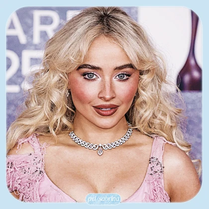 Imagem recente de sabrina