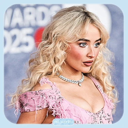 Imagem recente de sabrina