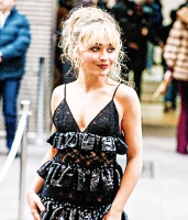 Imagem recente de sabrina