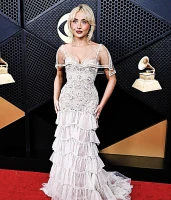 Imagem recente de sabrina