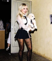 Imagem recente de sabrina