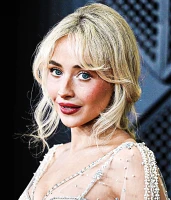 Imagem recente de sabrina