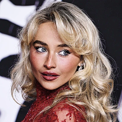 Imagem recente de sabrina