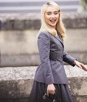 Imagem recente de sabrina