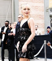 Imagem recente de sabrina