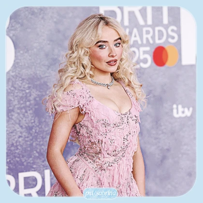 Imagem recente de sabrina