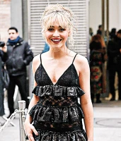 Imagem recente de sabrina