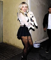 Imagem recente de sabrina