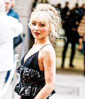 Imagem recente de sabrina