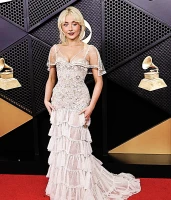 Imagem recente de sabrina