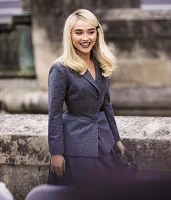 Imagem recente de sabrina