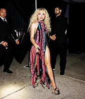 Imagem recente de sabrina