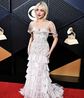 Imagem recente de sabrina