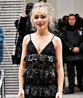 Imagem recente de sabrina