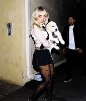 Imagem recente de sabrina