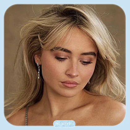 Imagem recente de sabrina