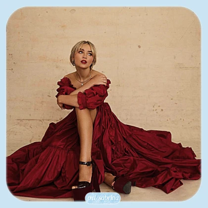 Imagem recente de sabrina